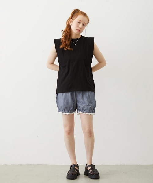 MILKFED.(ミルクフェド)の「BOXY SLEEVELESS TOP(Tシャツ/カットソー・レディース・オートミール/ブラウン/ブラック・ONE SIZE)」の10枚目の写真