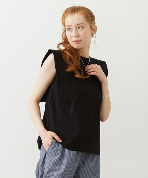 MILKFED.(ミルクフェド)の「BOXY SLEEVELESS TOP(Tシャツ/カットソー・レディース・オートミール/ブラウン/ブラック・ONE SIZE)」の6枚目の写真