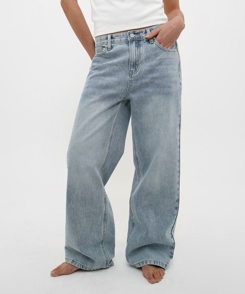 BLACKUP（ブラックアップ）の「[B-DENIM] WASHING LOW SLIM BOOTS-CUT JEANS 053（デニムパンツ・レディース・ライトブルー/ブルー・SMALL/MEDIUM/LARGE）」の15枚目の写真