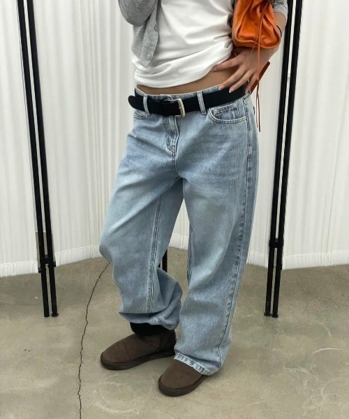 BLACKUP（ブラックアップ）の「[B-DENIM] WASHING LOW SLIM BOOTS-CUT JEANS 053（デニムパンツ・レディース・ライトブルー/ブルー・SMALL/MEDIUM/LARGE）」の22枚目の写真