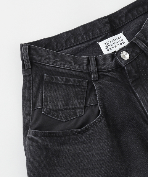 Maison Margiela（メゾンマルジェラ）の「MAISON MARGIELA(メゾン マルジェラ) CONTRAST POKET DENIM パンツ（デニムパンツ・メンズ・ブラック/ブルー・44/42）」の4枚目の写真