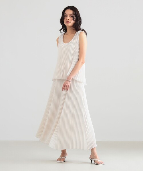 Demi-Luxe BEAMS(デミルクス ビームス)の「【8/6値下げ】イレギュラープリーツ スカート(スカート・レディース・オフホワイト/ネイビー・38/36)」の4枚目の写真
