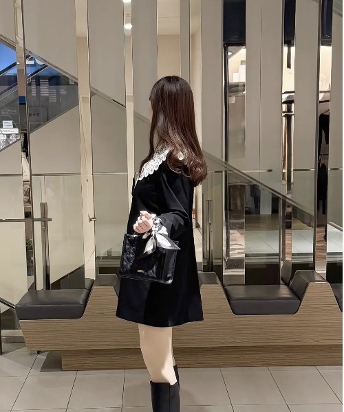 Maison de FLEUR(メゾンドフルール)の「スカーフ付きリボンキルティング2Wayスクエアトート(ハンドバッグ・レディース・ブラック/アイボリー/ピンク・FREE)」の12枚目の写真