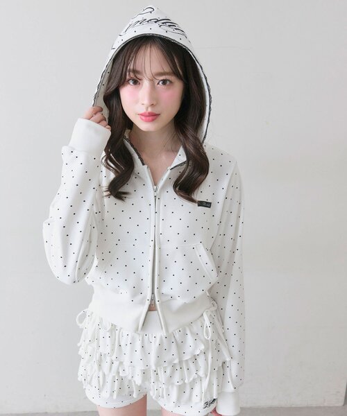 OLIVE des OLIVE（オリーブデオリーブ）の「フード刺繍ロゴパーカー（パーカー・レディース・トップグレー/ドット/ピンク・FREE）」の3枚目の写真