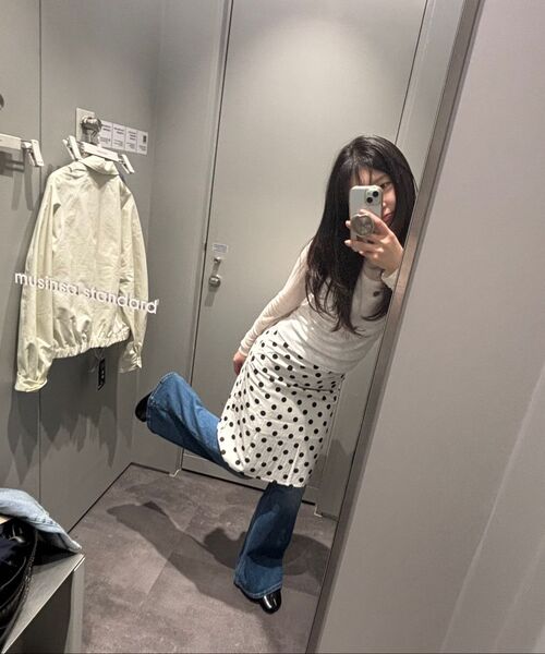 MUSINSA STANDARD WOMAN（ムシンサスタンダードウーマン）の「ウィメンズポルカドットニーレングススカート[クリーム]（スカート・レディース・その他・X-SMALL/SMALL/MEDIUM/LARGE）」の15枚目の写真