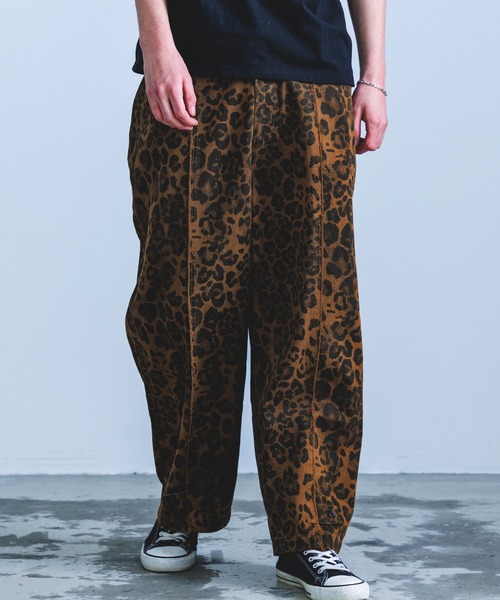 Revo.（レボ）の「Revo. アニマル レオパードパターン 2way ワイドパンツ（その他パンツ・メンズ・ホワイト/オリーブ/ブラウン・1/2）」の16枚目の写真