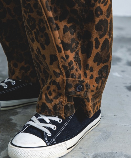 Revo.（レボ）の「Revo. アニマル レオパードパターン 2way ワイドパンツ（その他パンツ・メンズ・ホワイト/オリーブ/ブラウン・1/2）」の5枚目の写真