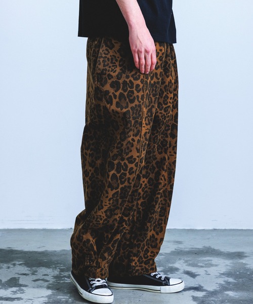 Revo.（レボ）の「Revo. アニマル レオパードパターン 2way ワイドパンツ（その他パンツ・メンズ・ホワイト/オリーブ/ブラウン・1/2）」の7枚目の写真