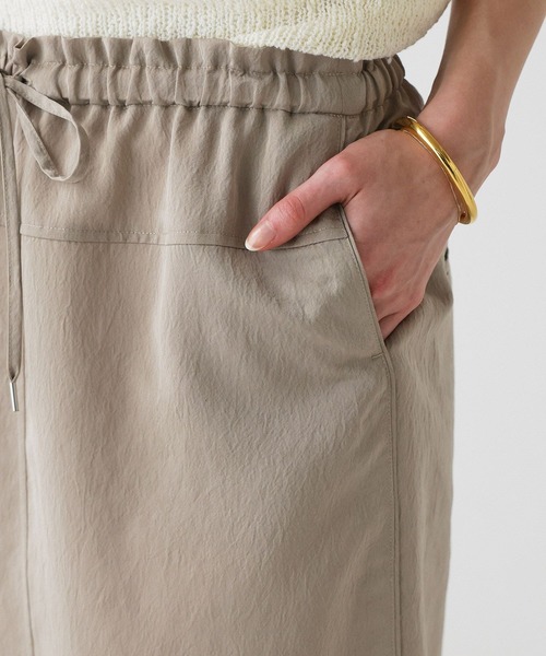 BABYLONE（バビロン）の「ドロストナロースカート（スカート・レディース・ベージュ/ブラック・フリー）」の22枚目の写真