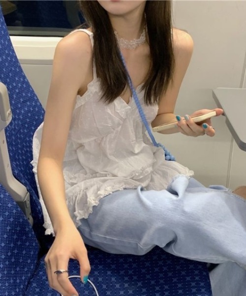 LADY LIKE(レディライク)の「【春夏新作】ティアードデザインキャミチュニック(キャミソール・レディース・ブラック/ホワイト・M)」の5枚目の写真