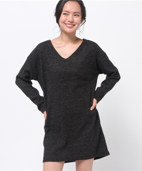 Shelly island(シェリーアイランド)の「【Shelly island】ドロップショルダーニットカットワンピース(ワンピース・レディース・ホワイト/ライトグレー/ブラック・FREE)」の2枚目の写真