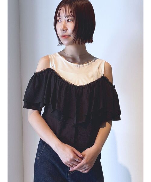LAGUNAMOON(ラグナムーン)の「フレアデザインドッキングカットトップス 【夏服】【半袖】(Tシャツ/カットソー・レディース・ブラック/アイボリー・FREE)」の2枚目の写真