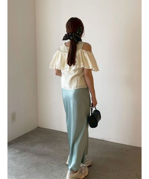 LAGUNAMOON(ラグナムーン)の「フレアデザインドッキングカットトップス 【夏服】【半袖】(Tシャツ/カットソー・レディース・ブラック/アイボリー・FREE)」の4枚目の写真