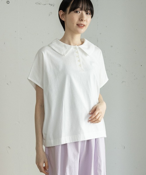 POU DOU DOU（プードゥドゥ）の「並びボタン衿つきトップス（Tシャツ/カットソー・レディース・オフホワイト/ブラウン/レッド/ネイビー・3）」の2枚目の写真