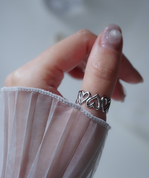CERCA(チェルカ)の「saran jewelry/サイズ調節可能 ハート透かし 2way リング/アレルギー対応(リング・レディース・ゴールド/シルバー・FREE)」の1枚目の写真