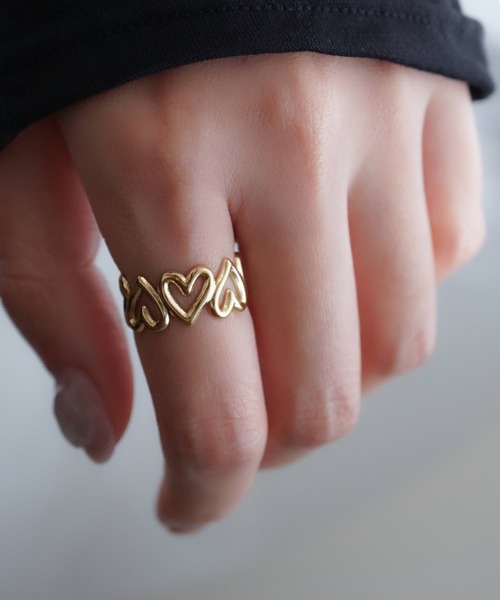 CERCA(チェルカ)の「saran jewelry/サイズ調節可能 ハート透かし 2way リング/アレルギー対応(リング・レディース・ゴールド/シルバー・FREE)」の4枚目の写真