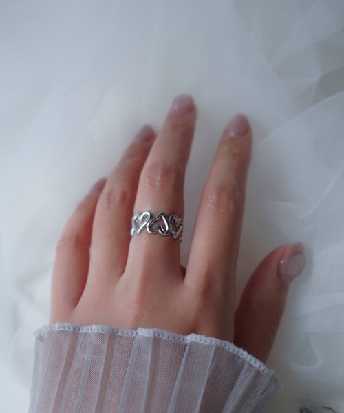 CERCA(チェルカ)の「saran jewelry/サイズ調節可能 ハート透かし 2way リング/アレルギー対応(リング・レディース・ゴールド/シルバー・FREE)」の7枚目の写真