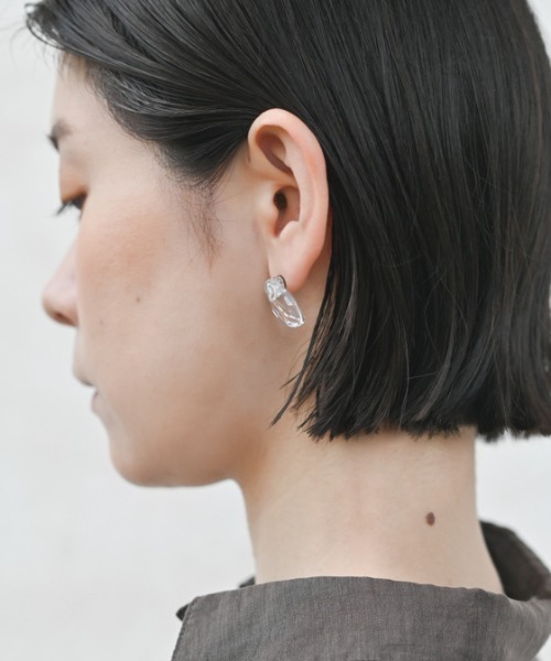 HARIO Lampwork Factory(ハリオランプワークファクトリー)の「ピアス アイスドロップ(ピアス(両耳用)・レディース・クリア・FREE)」の5枚目の写真