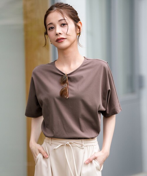 ANY SIS(エニィスィス)の「ショート丈ドルマン5分袖 プルオーバー(Tシャツ/カットソー・レディース・ホワイト系/黄土色系/ブラック系/ブルー系/ピンク系/イエロー系・X-SMALL)」の18枚目の写真