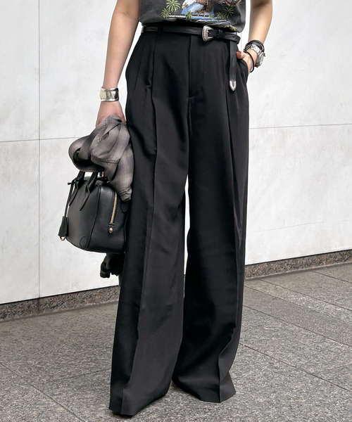 AP STUDIO（エーピーストゥディオ）の「Sleek パンツ（スラックス・レディース・ブラウン/ブラック・40/38/36）」の2枚目の写真