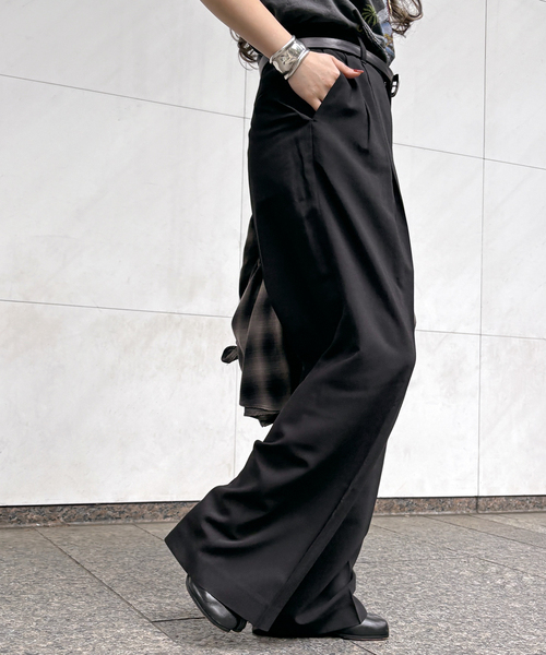 AP STUDIO（エーピーストゥディオ）の「Sleek パンツ（スラックス・レディース・ブラウン/ブラック・40/38/36）」の8枚目の写真