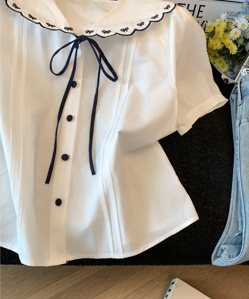 LUCPY(ラクピー)の「リボン刺繍セーラーカラーブラウス(シャツ/ブラウス・レディース・ホワイト・LARGE/MEDIUM/SMALL)」の3枚目の写真