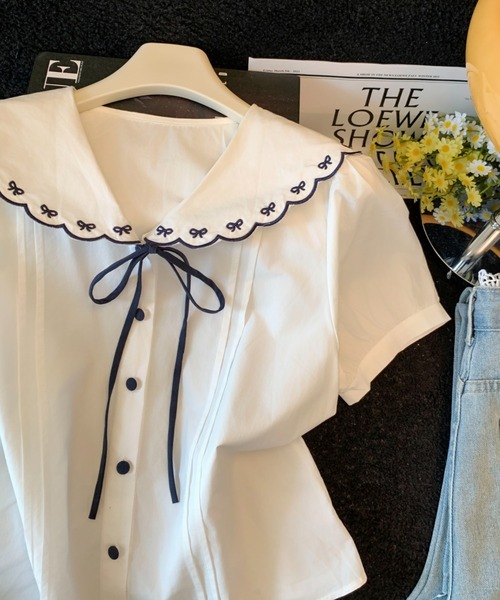 LUCPY(ラクピー)の「リボン刺繍セーラーカラーブラウス(シャツ/ブラウス・レディース・ホワイト・LARGE/MEDIUM/SMALL)」の4枚目の写真