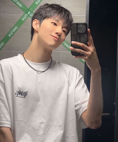 TI.GLAKE（ティーグレイク）の「ロウリーフ オーバーサイズ 半袖Tシャツ ホワイト（Tシャツ/カットソー・メンズ・その他・LARGE/X-LARGE/XX-LARGE）」の5枚目の写真