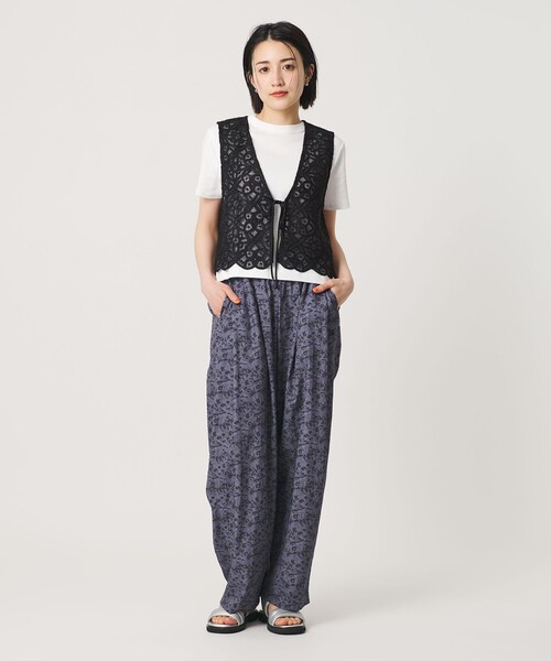 BEAUTY&YOUTH UNITED ARROWS（ビューティーアンドユースユナイテッドアローズ）の「コードレース ショートベスト（ベスト・レディース・オフホワイト/ブラック・FREE）」の20枚目の写真