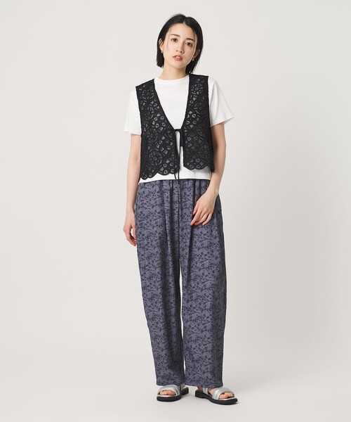 BEAUTY&YOUTH UNITED ARROWS（ビューティーアンドユースユナイテッドアローズ）の「コードレース ショートベスト（ベスト・レディース・オフホワイト/ブラック・FREE）」の19枚目の写真