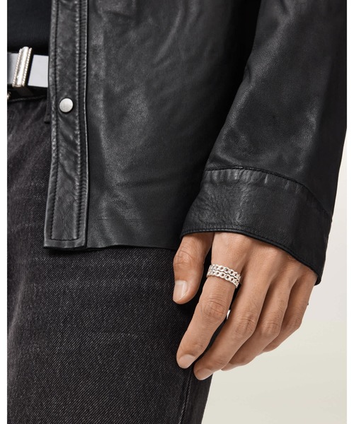 ALLSAINTS(オールセインツ)の「PERRIE CHAIN RING | PERRIE チェーン リング(リング・メンズ・シルバー系その他・S/M/L)」の4枚目の写真