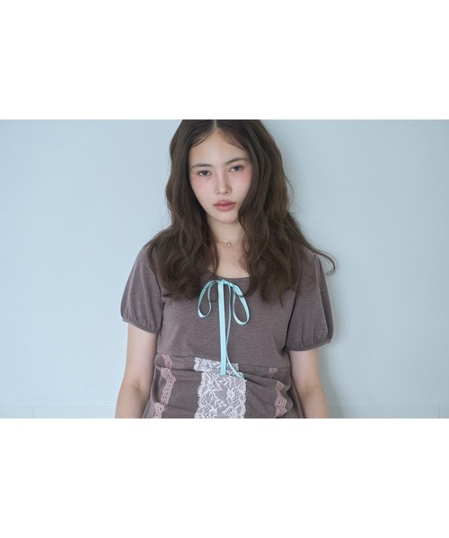 Smyeon(スミョン)の「Lace detail t-shirt dress/レース付きカットワンピース(ワンピース・レディース・グレー/ブラウン・FREE)」の4枚目の写真