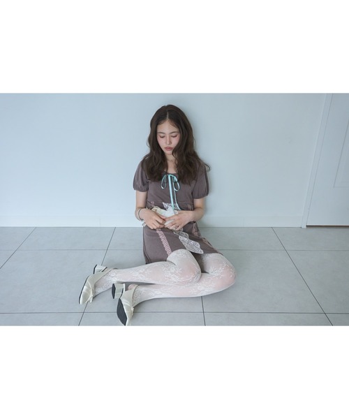 Smyeon(スミョン)の「Lace detail t-shirt dress/レース付きカットワンピース(ワンピース・レディース・グレー/ブラウン・FREE)」の6枚目の写真
