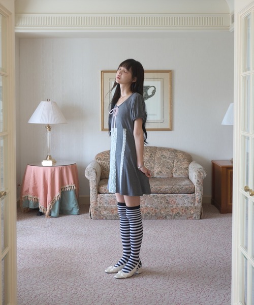 Smyeon(スミョン)の「Lace detail t-shirt dress/レース付きカットワンピース(ワンピース・レディース・グレー/ブラウン・FREE)」の12枚目の写真