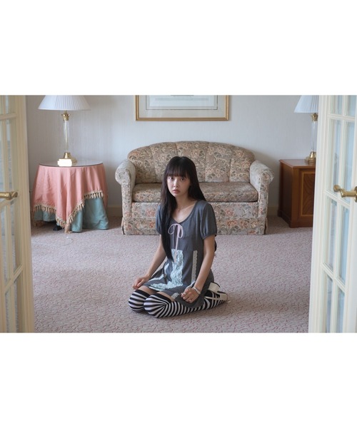 Smyeon(スミョン)の「Lace detail t-shirt dress/レース付きカットワンピース(ワンピース・レディース・グレー/ブラウン・FREE)」の22枚目の写真