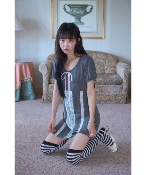 Smyeon(スミョン)の「Lace detail t-shirt dress/レース付きカットワンピース(ワンピース・レディース・グレー/ブラウン・FREE)」の8枚目の写真