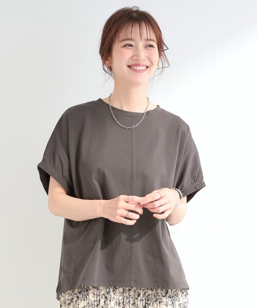 SHOO・LA・RUE(シューラルー)の「【ひんやり/洗濯機可】シンプルにこなれて見せる お袖ギャザードルマンTシャツ(Tシャツ/カットソー・レディース・ライトベージュ/オレンジ/ホワイト系5/チャコールグレー・00)」の10枚目の写真