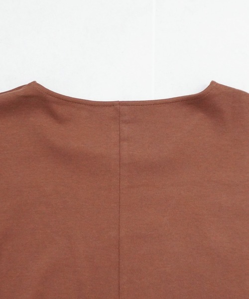SELECT LEVERY(セレクトリベリー)の「接触冷感 スムース ドルマン プルオーバー(Tシャツ/カットソー・レディース・オフホワイト/ブラウン/グリーン/ブラック・LARGE/MEDIUM)」の10枚目の写真