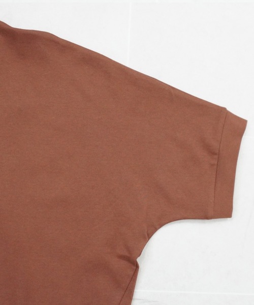 SELECT LEVERY(セレクトリベリー)の「接触冷感 スムース ドルマン プルオーバー(Tシャツ/カットソー・レディース・オフホワイト/ブラウン/グリーン/ブラック・LARGE/MEDIUM)」の11枚目の写真