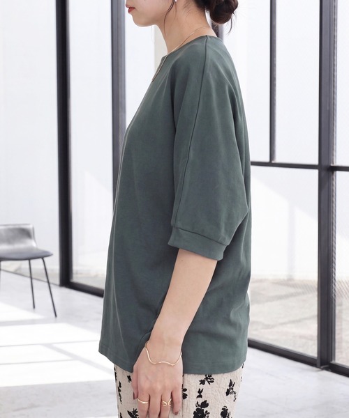 SELECT LEVERY(セレクトリベリー)の「接触冷感 スムース ドルマン プルオーバー(Tシャツ/カットソー・レディース・オフホワイト/ブラウン/グリーン/ブラック・LARGE/MEDIUM)」の20枚目の写真