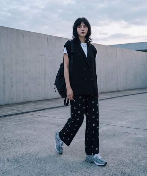 STYLE DELI(スタイルデリ)の「【BLK001】オーバーサイズニットジレ(ベスト・レディース・ブラック/ベージュ/グレー・FREE)」の16枚目の写真