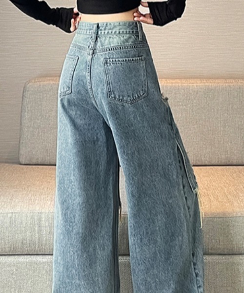 AMAJI(アマジ)の「ダメージ加工 デニム ワイドストレート ロングパンツ(デニムパンツ・レディース・ライトブルー/ブラック・X-LARGE/LARGE/MEDIUM/SMALL)」の7枚目の写真