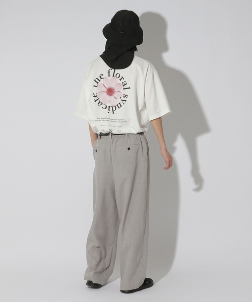 LAKOLE(ラコレ)の「BフラワーサークルロゴT / 672894(Tシャツ/カットソー・メンズ・ピンク/サンドグレー/ホワイト/グリーン・LARGE/MEDIUM)」の10枚目の写真