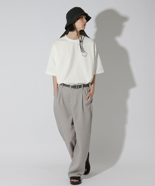 LAKOLE(ラコレ)の「BフラワーサークルロゴT / 672894(Tシャツ/カットソー・メンズ・ピンク/サンドグレー/ホワイト/グリーン・LARGE/MEDIUM)」の11枚目の写真