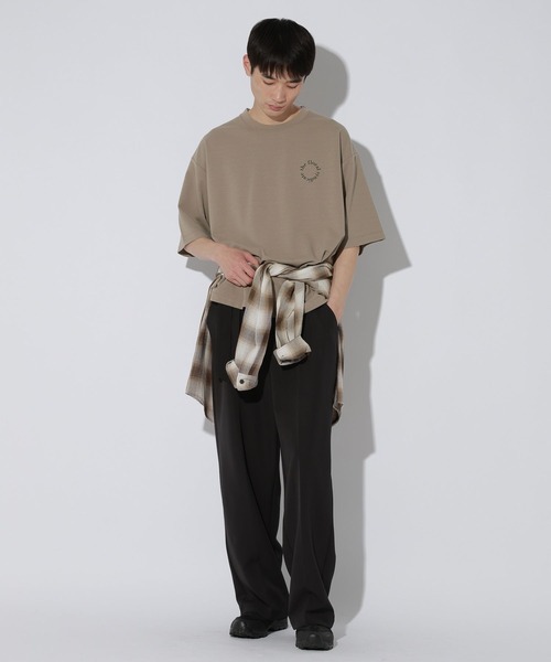 LAKOLE(ラコレ)の「BフラワーサークルロゴT / 672894(Tシャツ/カットソー・メンズ・ピンク/サンドグレー/ホワイト/グリーン・LARGE/MEDIUM)」の15枚目の写真