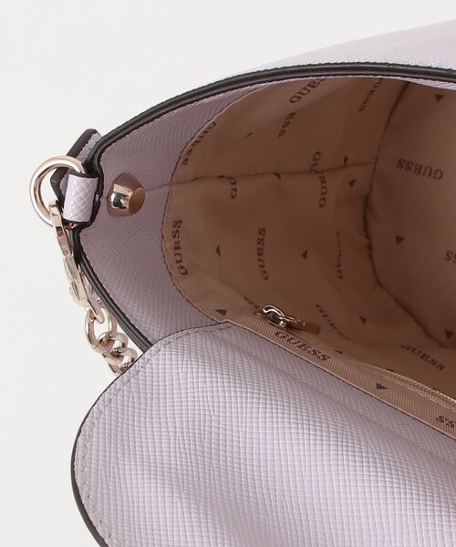 PATSIE Bucket Bag ショルダーバッグ | GUESS(ゲス) JAPAN 公式