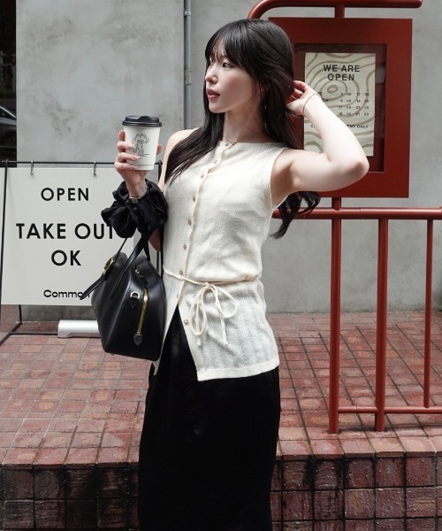 SENEE(セニー)の「rib button no sleeve tops(リブボタンノースリーブトップス)(Tシャツ/カットソー・レディース・ブラウン/アイボリー/ブラック・FREE)」の10枚目の写真