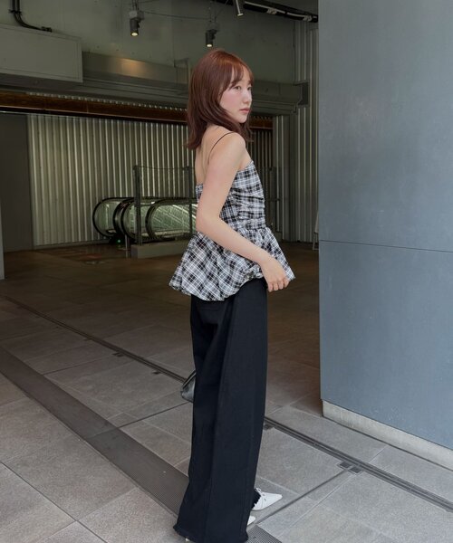 mline（エムライン）の「[mline]ルーズカーブデニム（デニムパンツ・レディース・オフホワイト/ブラック・2/1）」の16枚目の写真