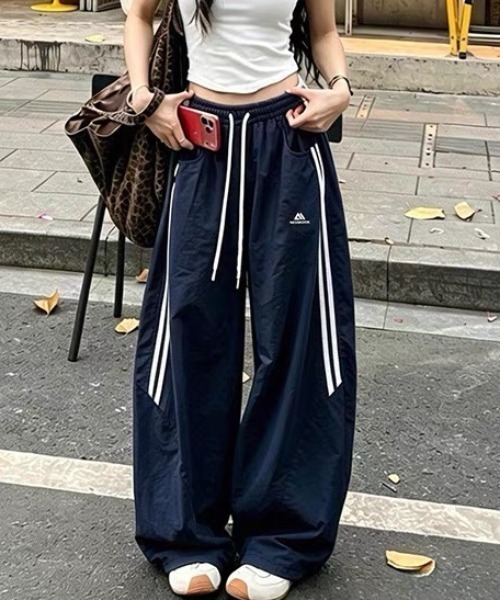 Nylon track pants（その他パンツ）｜Vipoa（ヴィポア）のファッション