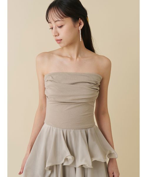 SNIDEL(スナイデル)の「ティアードドッキングカットベアワンピース(ワンピース・レディース・カーキ/オフホワイト/ブラック・0/1)」の17枚目の写真